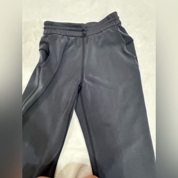 Lululemon Black Softstreme Perfectly Oversized Cropped Crew Set - Picture 12 of 16